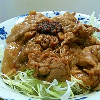 市販タレで簡単♪焼き肉丼